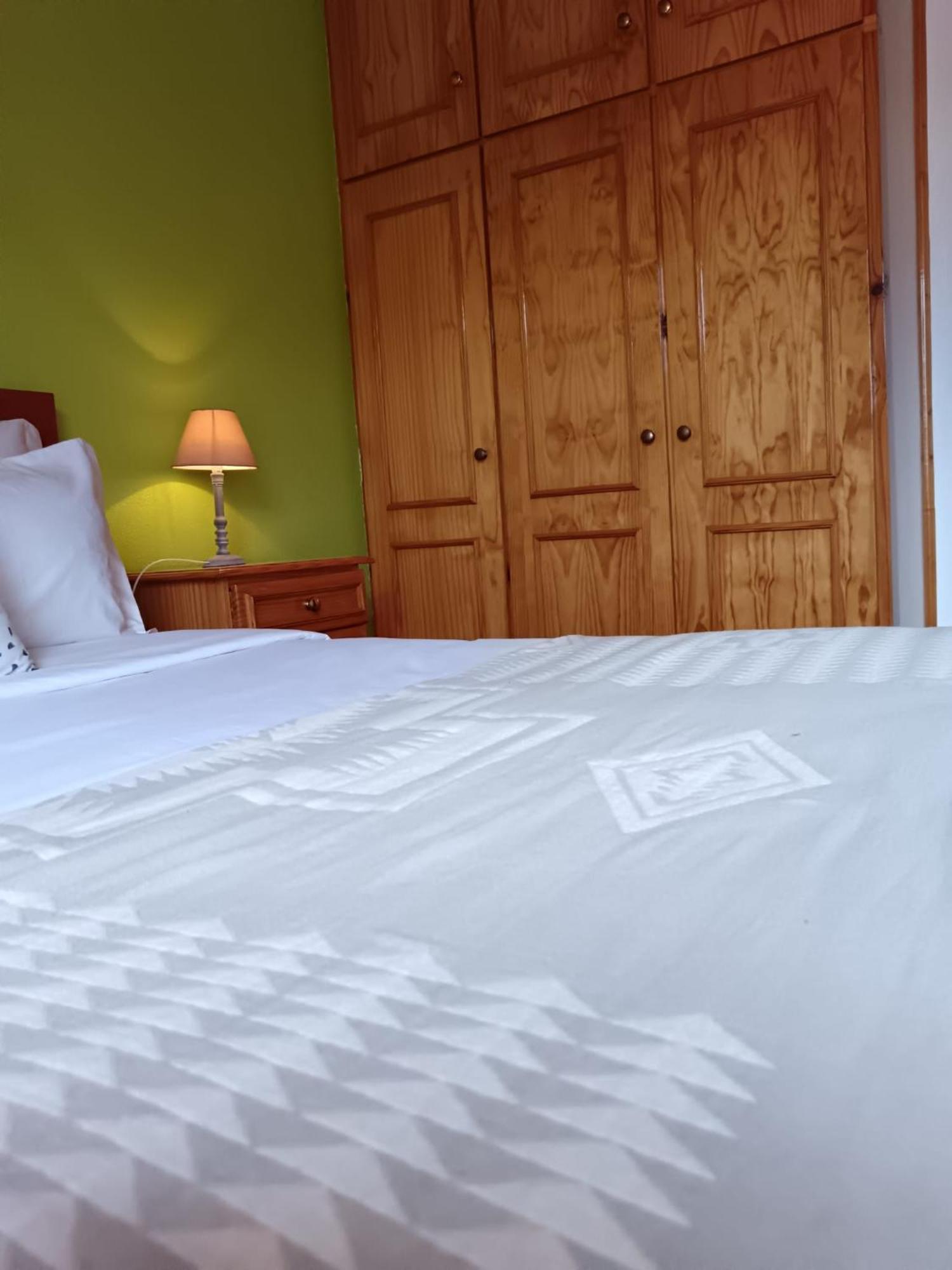 Casa Central - Peceful Mountain Retreat In Calheta Ribeira do Raposo Kültér fotó