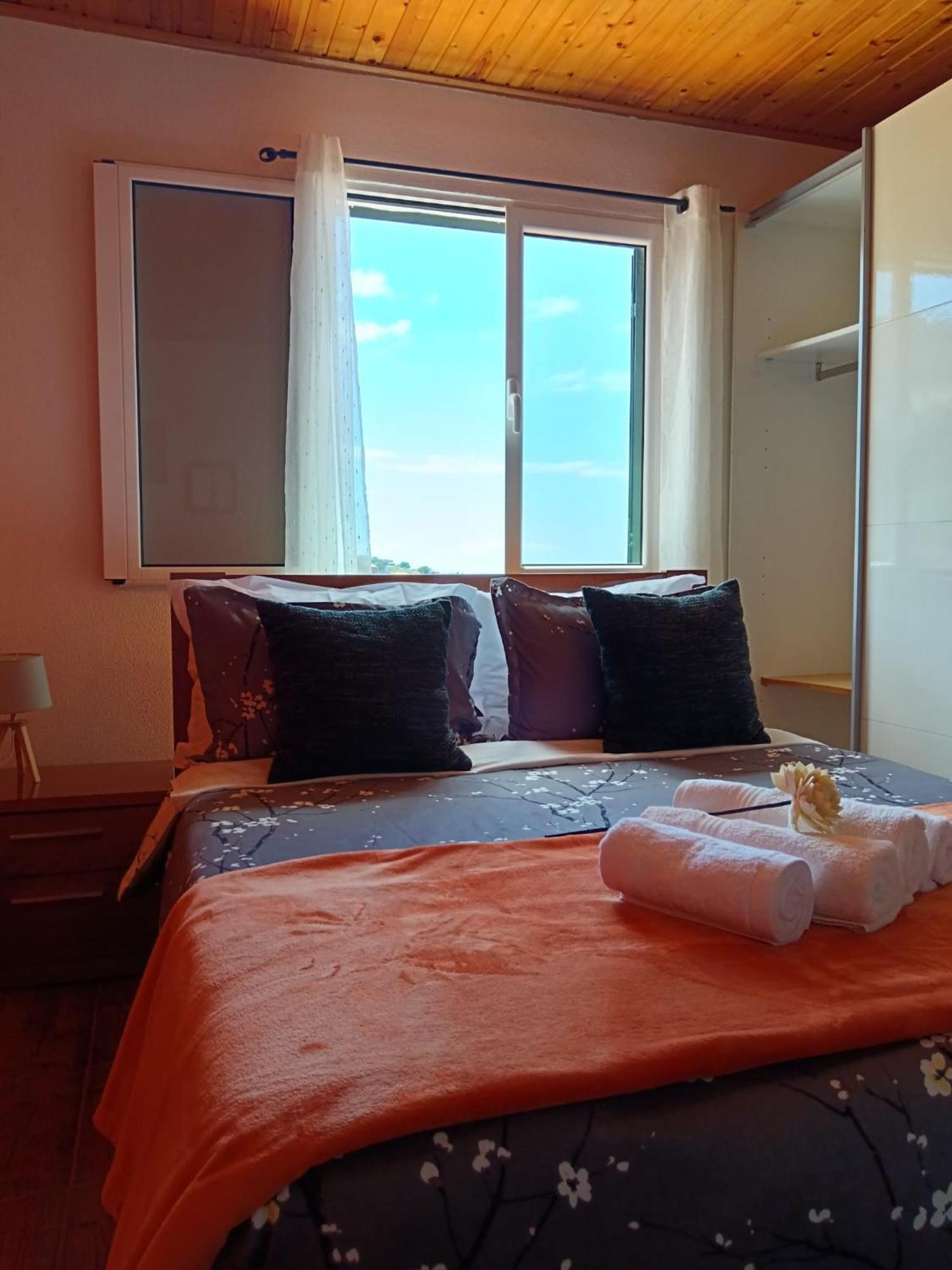 Casa Central - Peceful Mountain Retreat In Calheta Ribeira do Raposo Kültér fotó